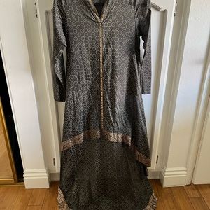 Bottle green with gold block print 3 piece outfit with dupatta and pant.